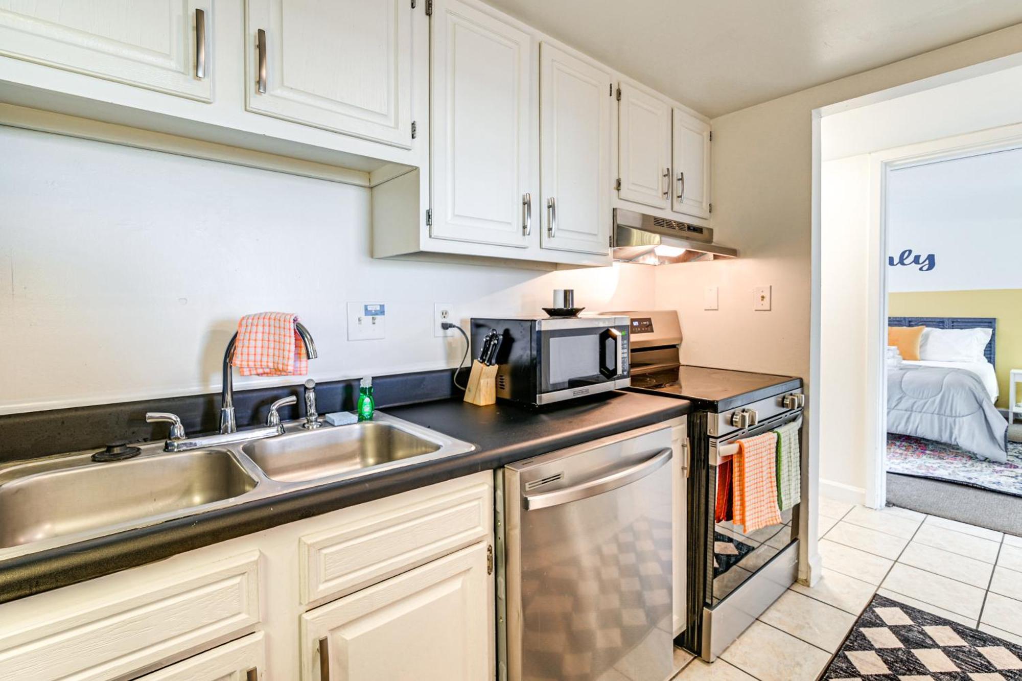 Updated Resort Condo, Walk To Myrtle Beach! Bagian luar foto