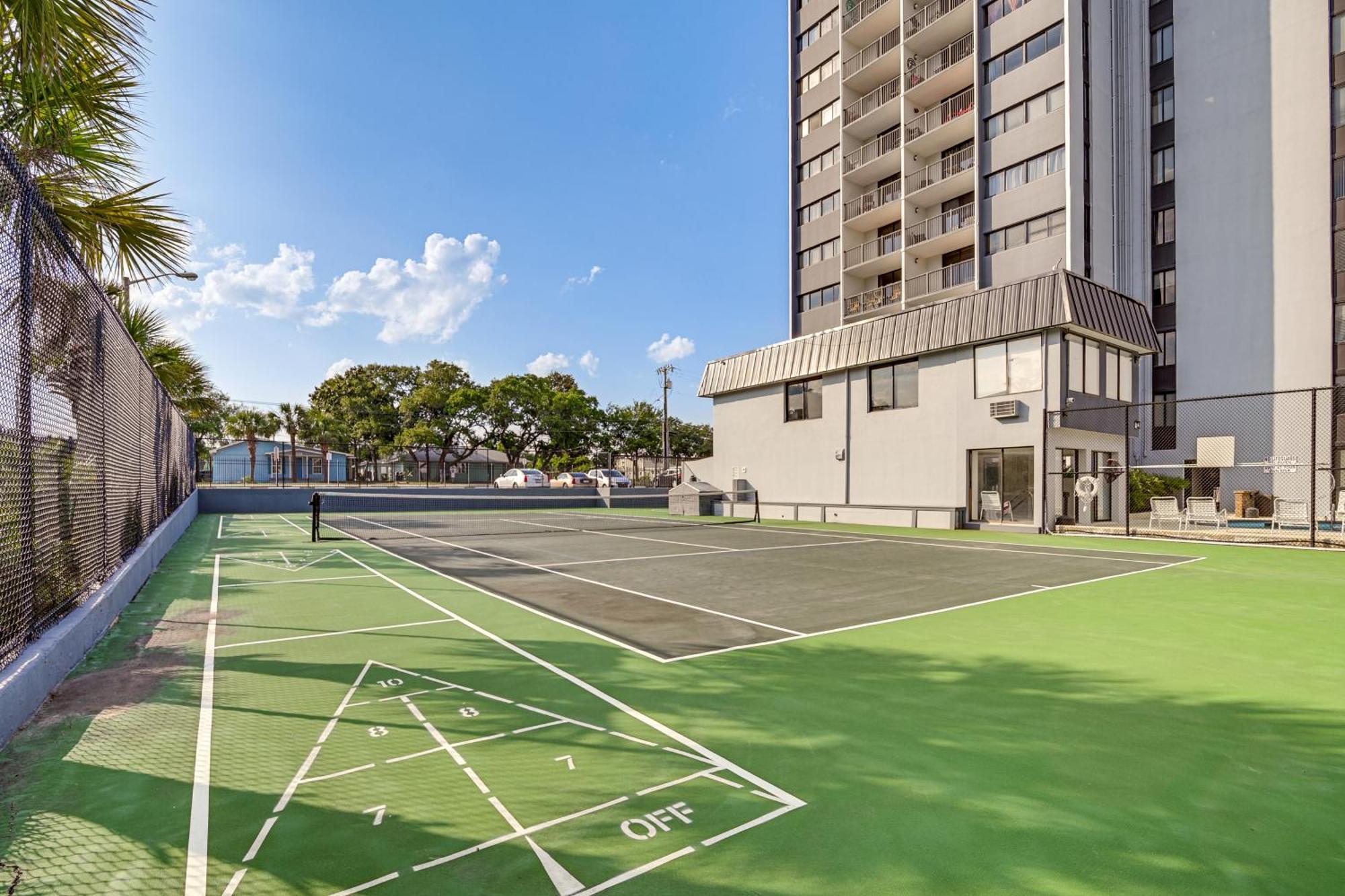 Updated Resort Condo, Walk To Myrtle Beach! Bagian luar foto